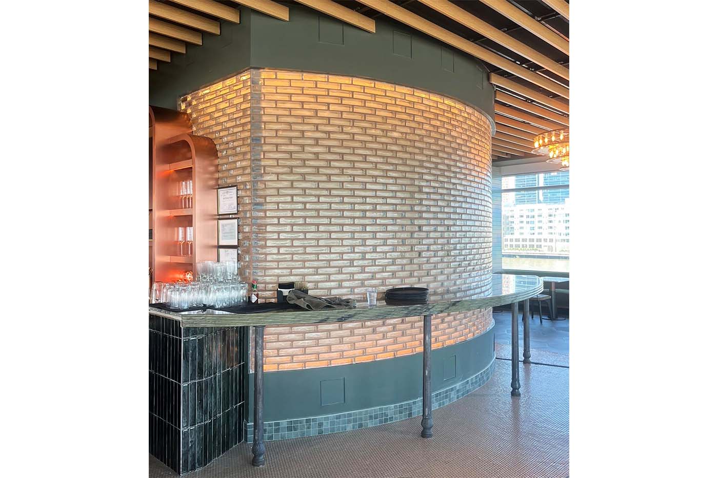 Clear Glass Brick | 4"x8"x2" Architectural