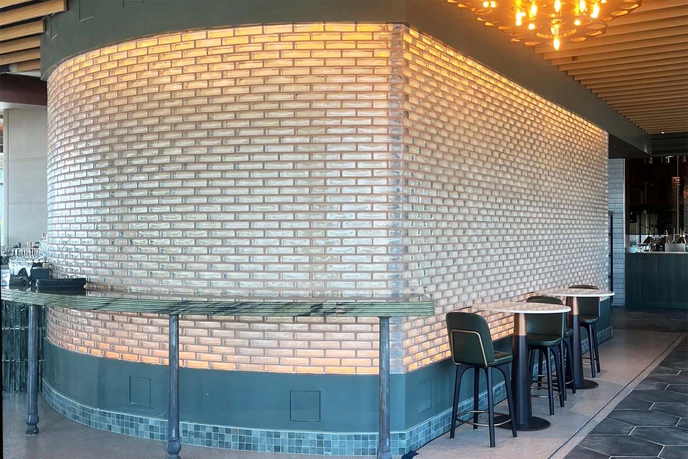 Clear Glass Brick | 4"x8"x2" Architectural